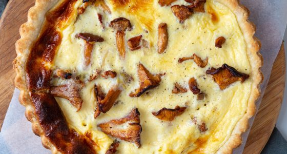 Overhead,View,Mushrooms,Tart,Chanterelles,And,Cheese
